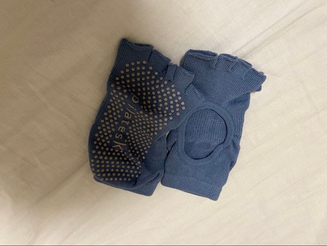 emmi スポーツブラとレギンスセット ピンク