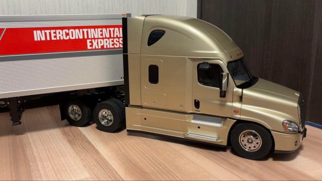 希少品 カスケイディアエボリューション タミヤ トレーラー 完成品ほか