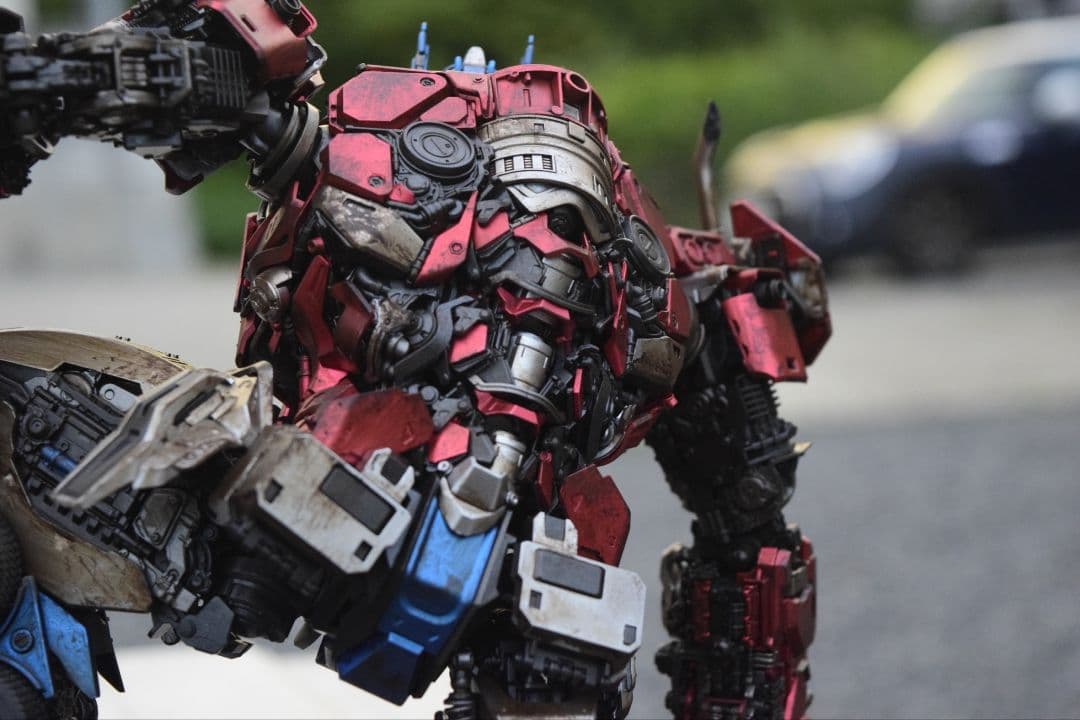 yolopark オプティマス・プライム塗装済み完成品