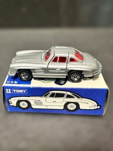 【絶版希少・トミカ 青箱】F19　メルセデス・ベンツ 300SL 日本製