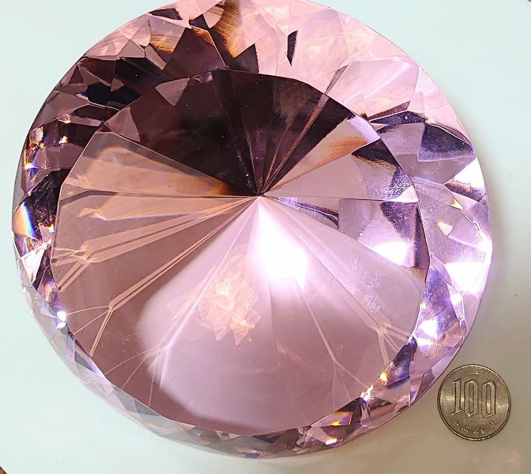 ピンクダイヤモンド大玉水晶(145㎜、重さ1975g)