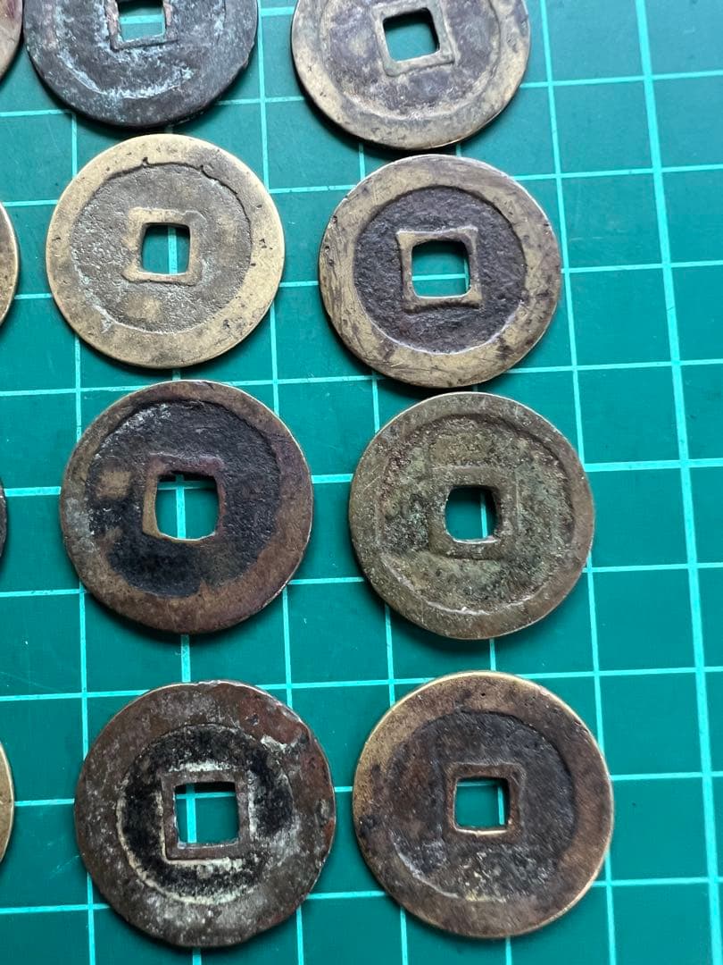 穴銭　中国銭　萬暦通宝　24枚まとめロット