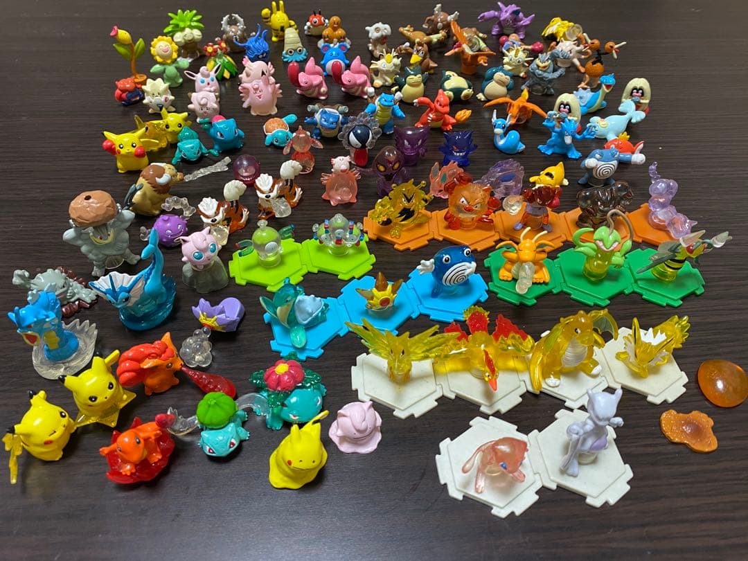 ポケモンフィギュア101体 初代 バンダイ ガチャガチャ