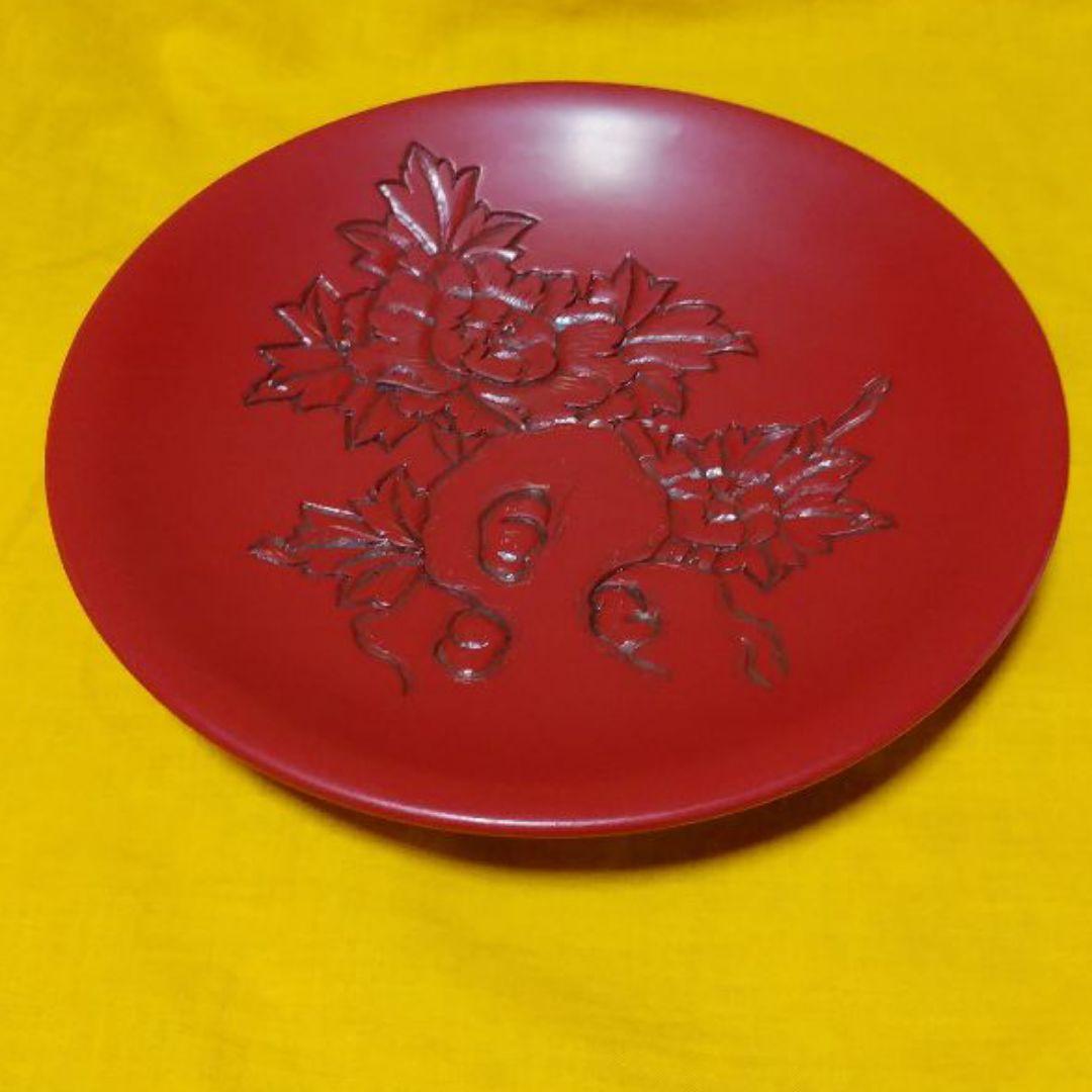 村上木彫堆朱菓子器