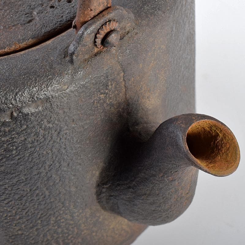 煎茶道具　南部鉄器　金澤雀州造　薄文　筒形　鉄瓶　鉄壷　D　R7726