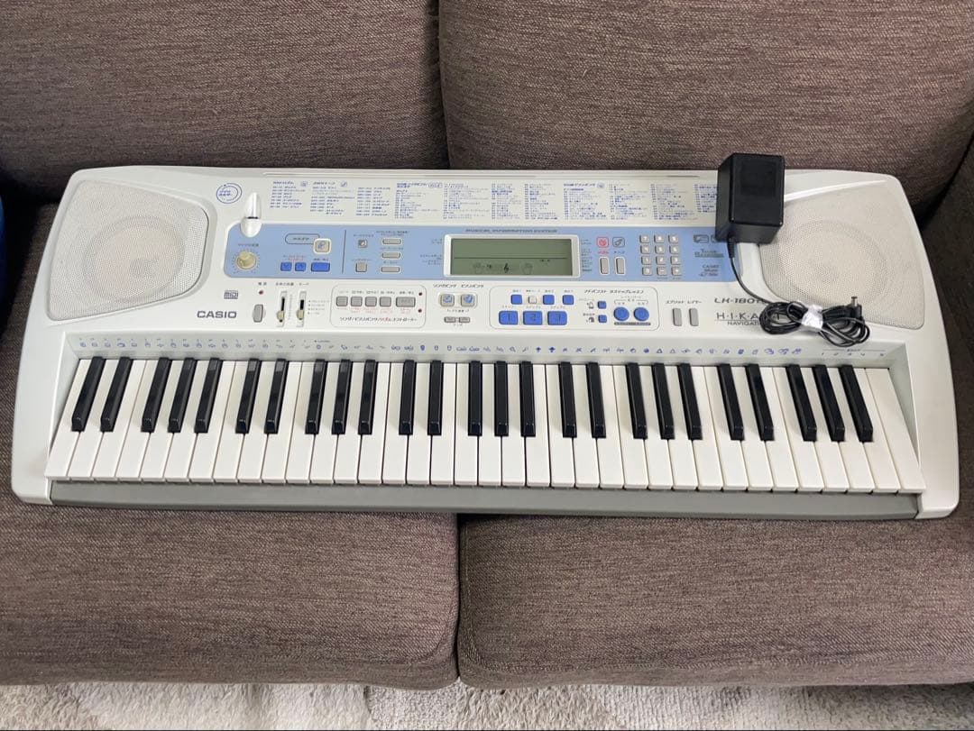 CASIOカシオ光ナビゲーション電子ピアノLK-180TV 純正ACアダプタ付属