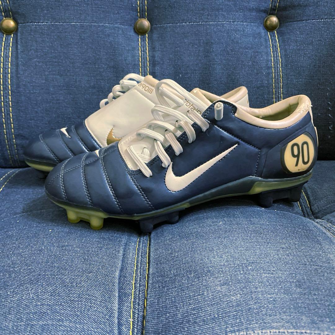 新品未使用　NIKE エアーズームトータル90 26センチ