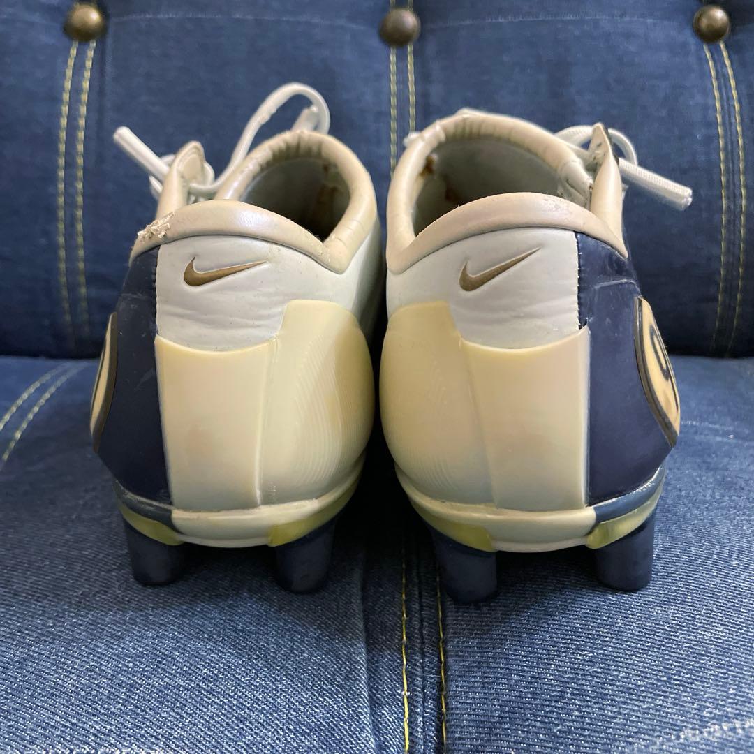 新品未使用　NIKE エアーズームトータル90 26センチ