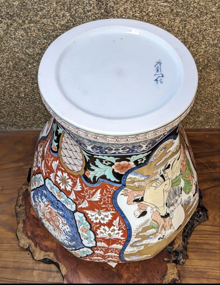 未使用　有田焼　沈香壺　色絵 神右衛門作　七福神　特大八角三段　総手描 干支龍