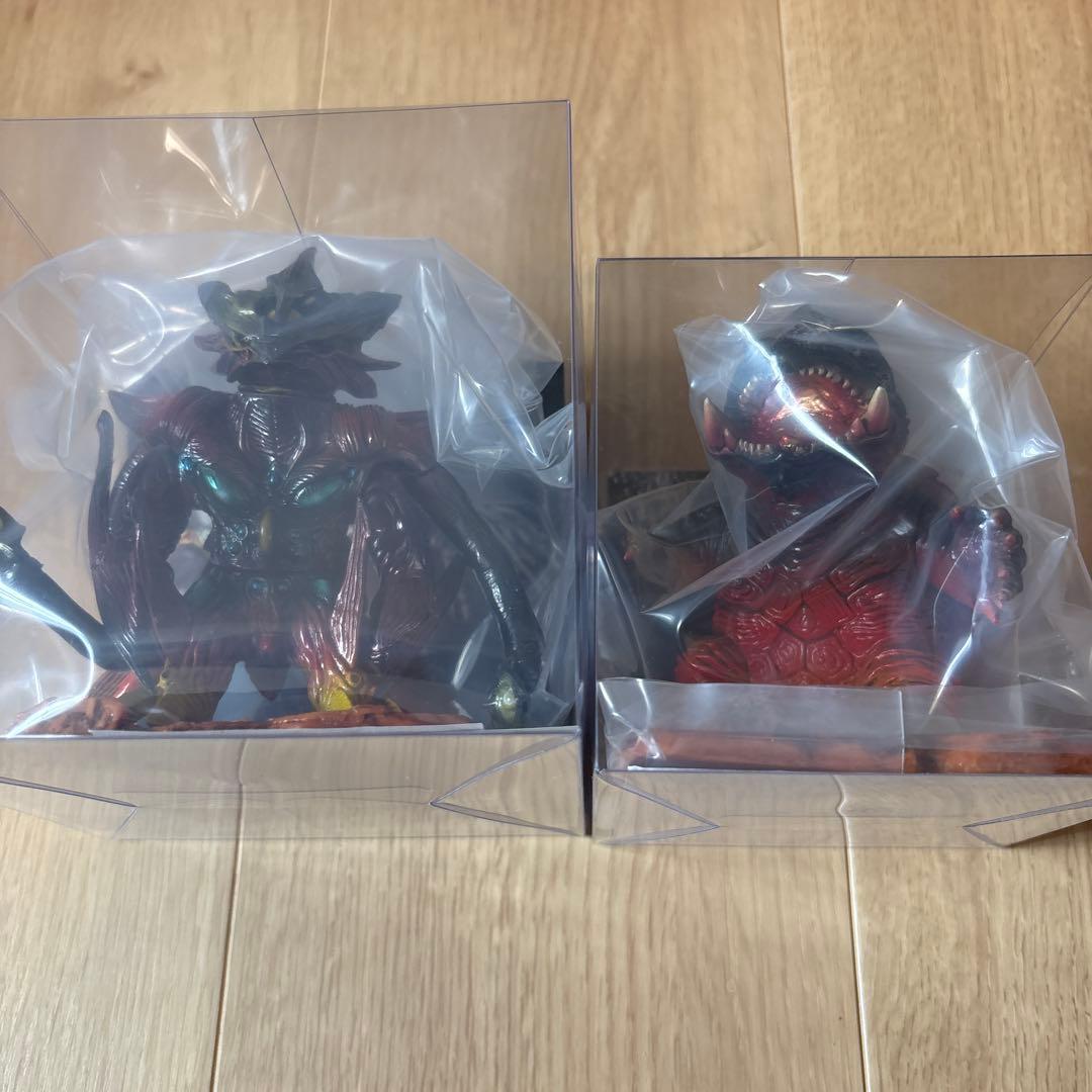 シカルナ工房 CUBE イリス&ガメラ 京都決戦ver. 台座付 炎上カラー2体