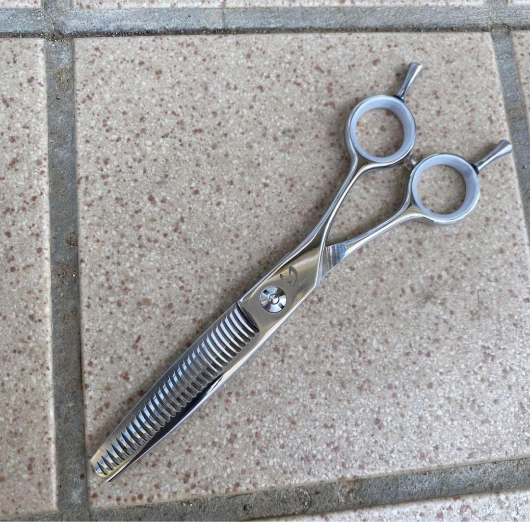 ６インチセニングシザー 45%前後切れ味！抜けの良さ抜群！理美容師専用ハサミ