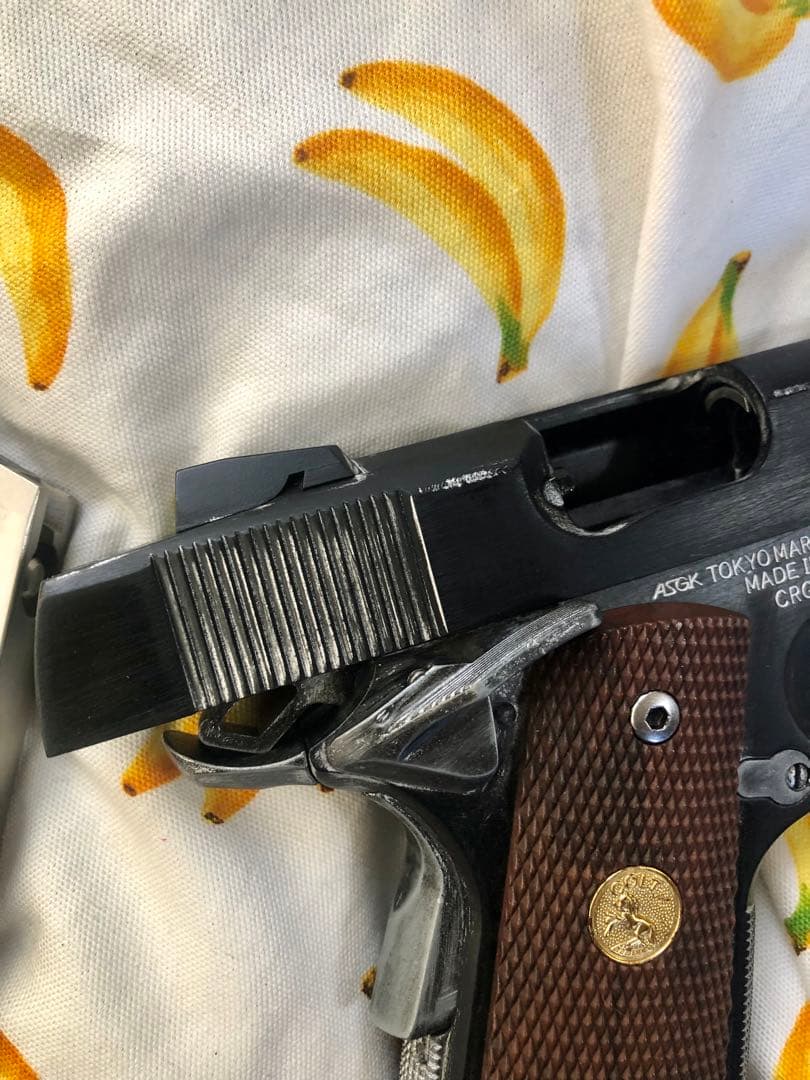 東京マルイ製ガスブローバックハンドガン　ストライクウォーリア　中古　スペアマグ付