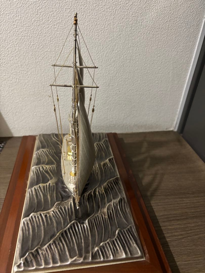 花*月様 純銀刻印　帆船置物　船長さ21cm 大きめ　ガラスケース付き　レトロ