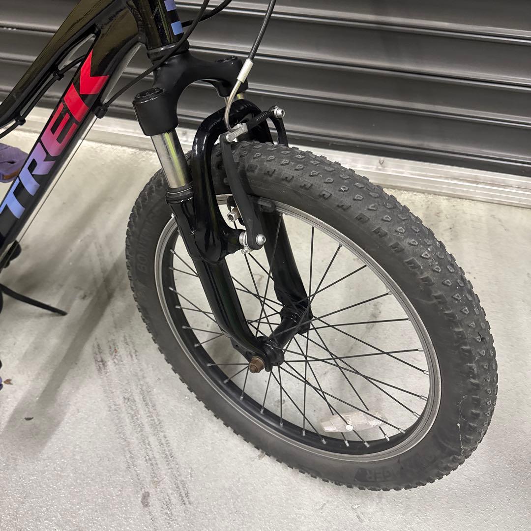 トレック　『PRECALIBER 20』　ブラック／パープル