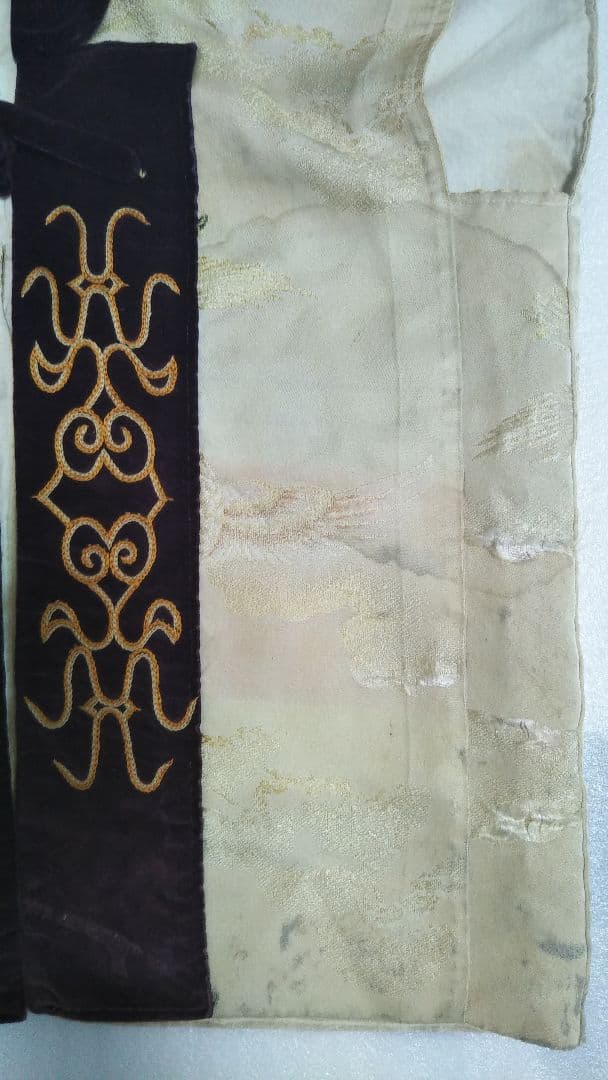 (値下げ)アイヌ衣装!　豪華金色刺繍