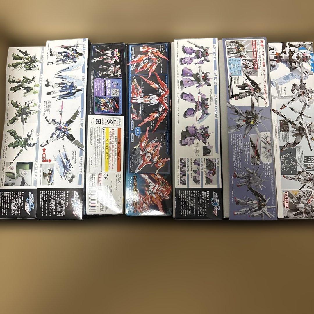 ガンプラ　7点セット