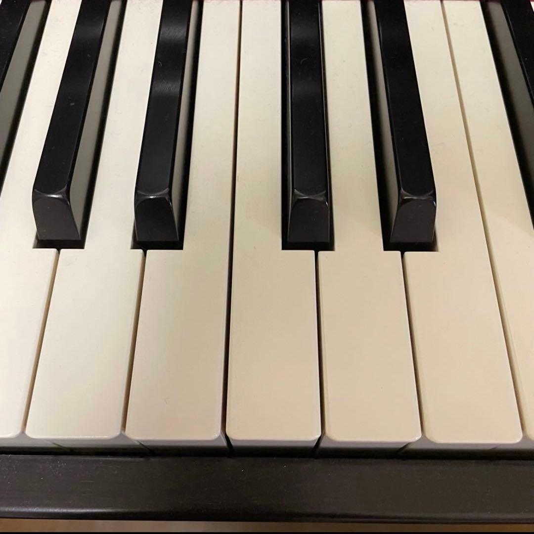 電子ピアノ　ローランド