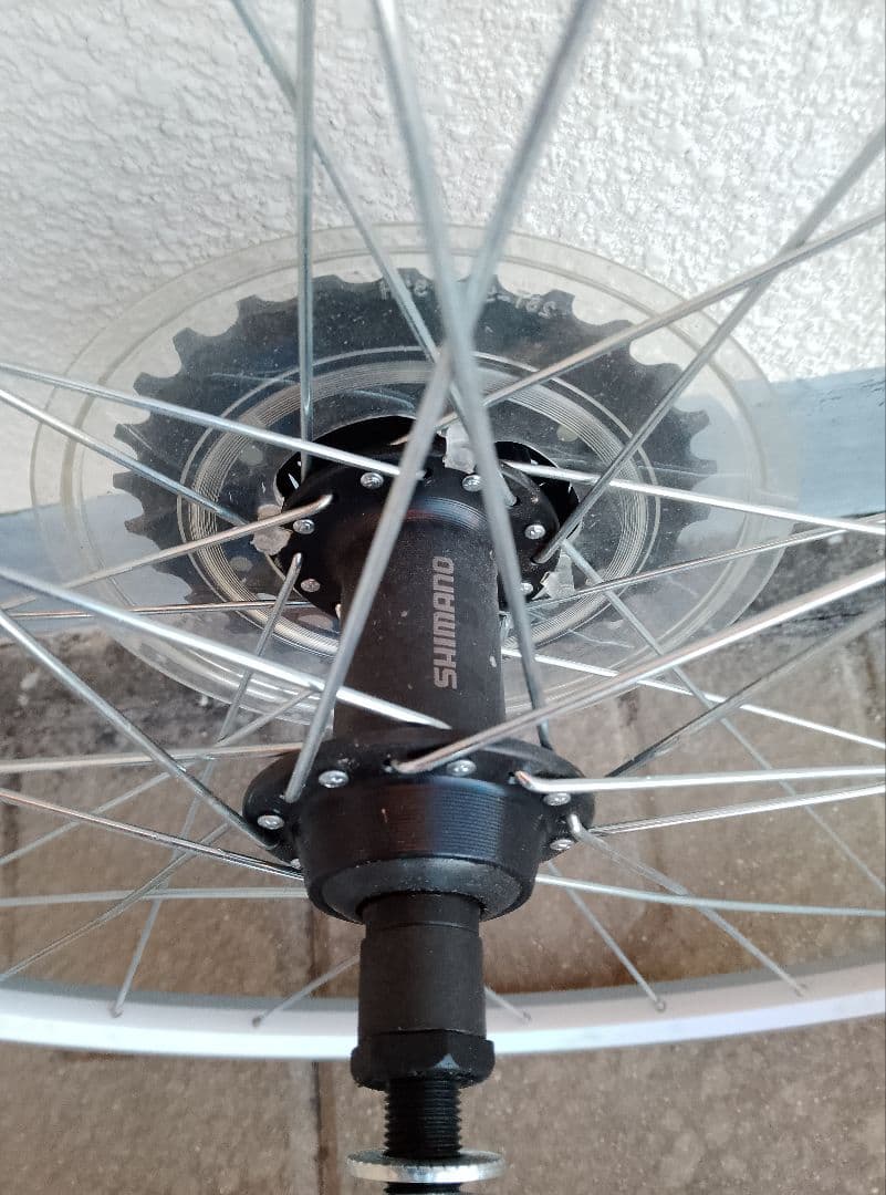 【送料込み】７００Cハブダイナモホイール前後　LEDライト付　英バルブ　７速