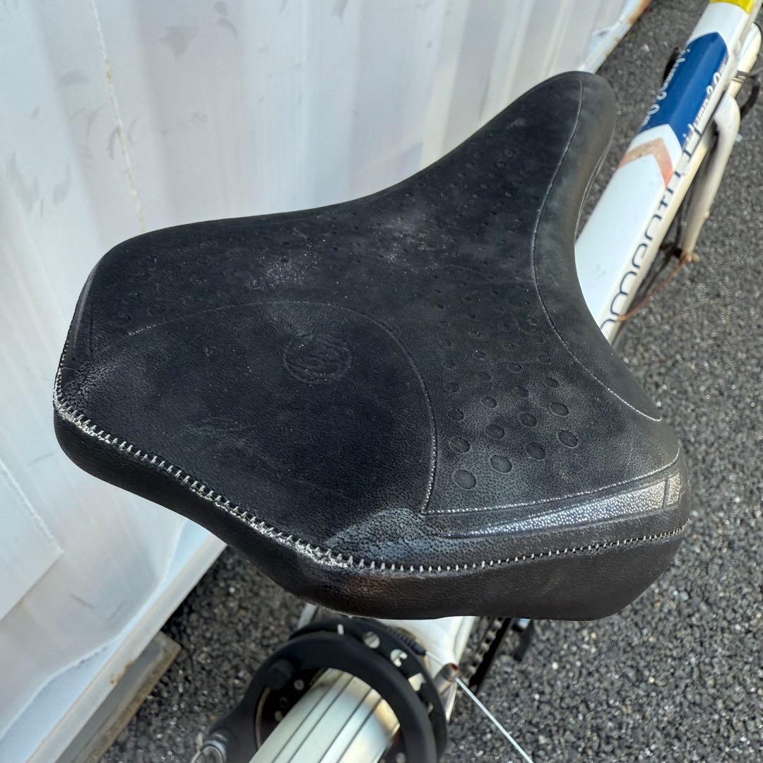 クロスバイク momentum 身長165-180cm 7段変速