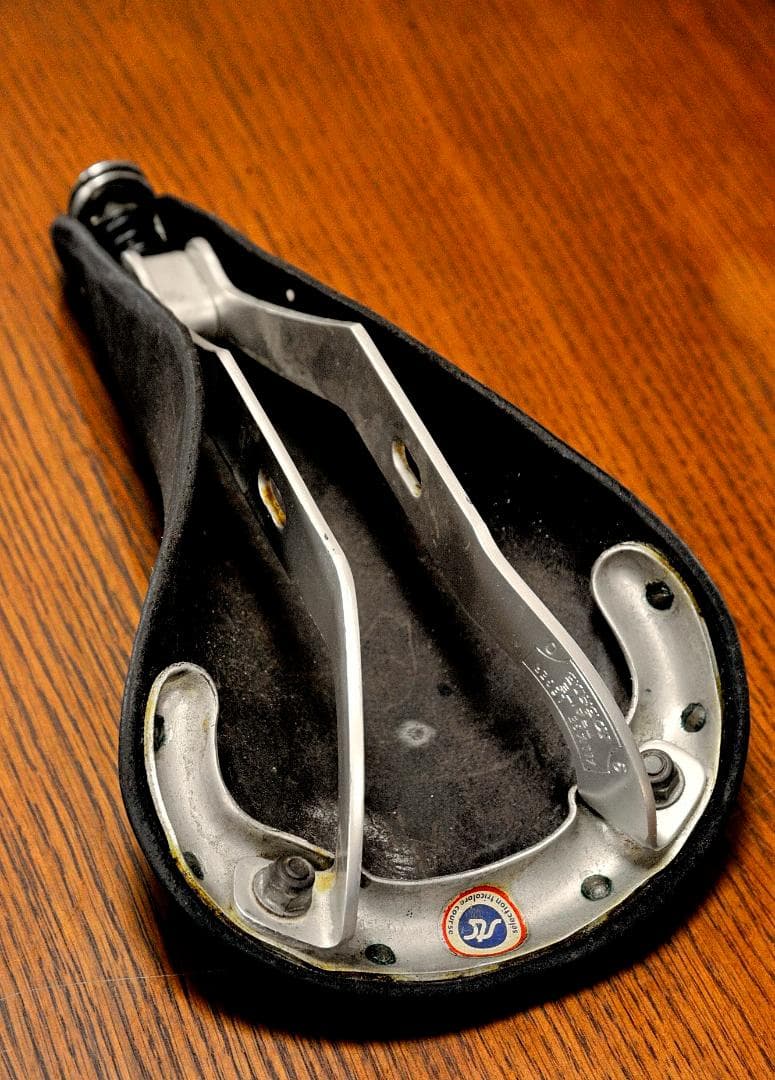 ★IDEALE 90　　【未使用品】　アルミ製支持台　コレクター用など　♪