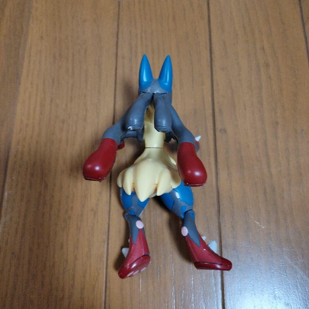 ポケモン　プラモデル　ゲノセクト　色違いゲノセクト　メガルカリオ　ミュウツー