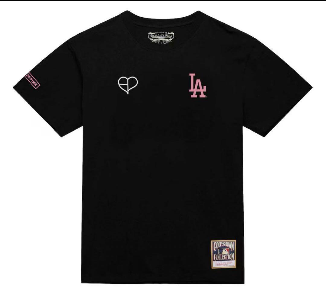 BLACKPINK × Mitchell & Ness × ドジャース　Tシャツ