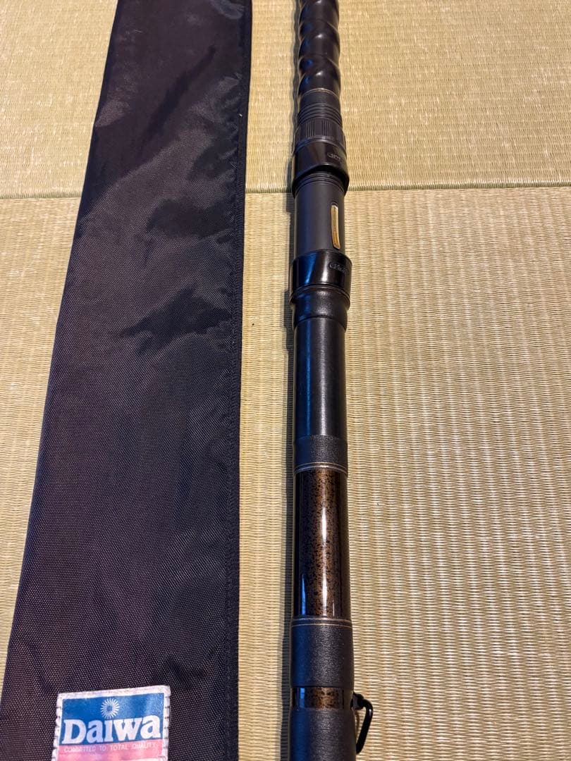 釣竿　鯉釣り　鯉竿　Daiwa 一本　巨鯉　②