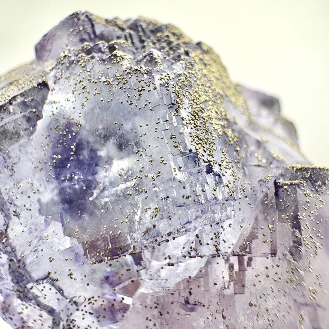 566 中国　ヤオガンシャン産　フローライト&パイライト