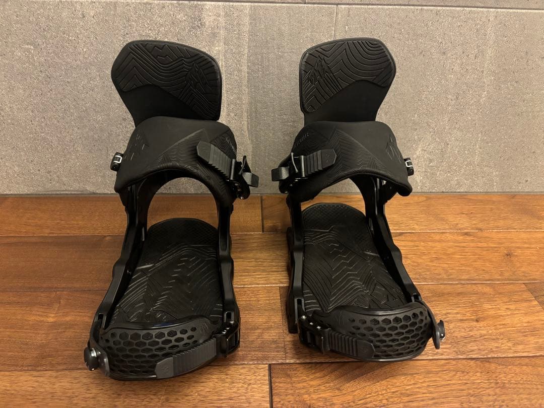 JONES スノーボードビンディング メテオライト