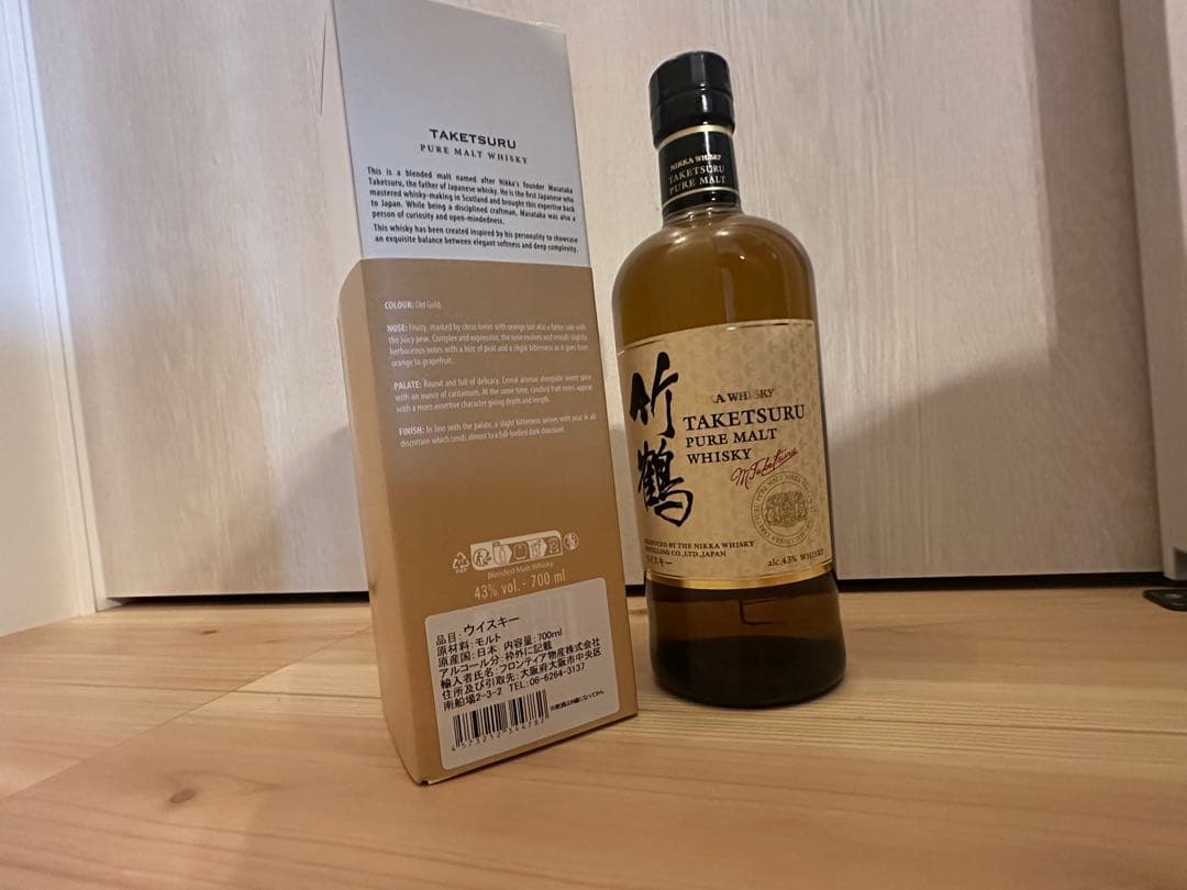 【新品未開栓】ピュアモルトウイスキー 竹鶴【並行輸入品】