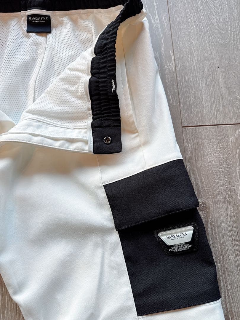 【美品】MARK&LONA パンツ ボトムス 白 CODE スウェット