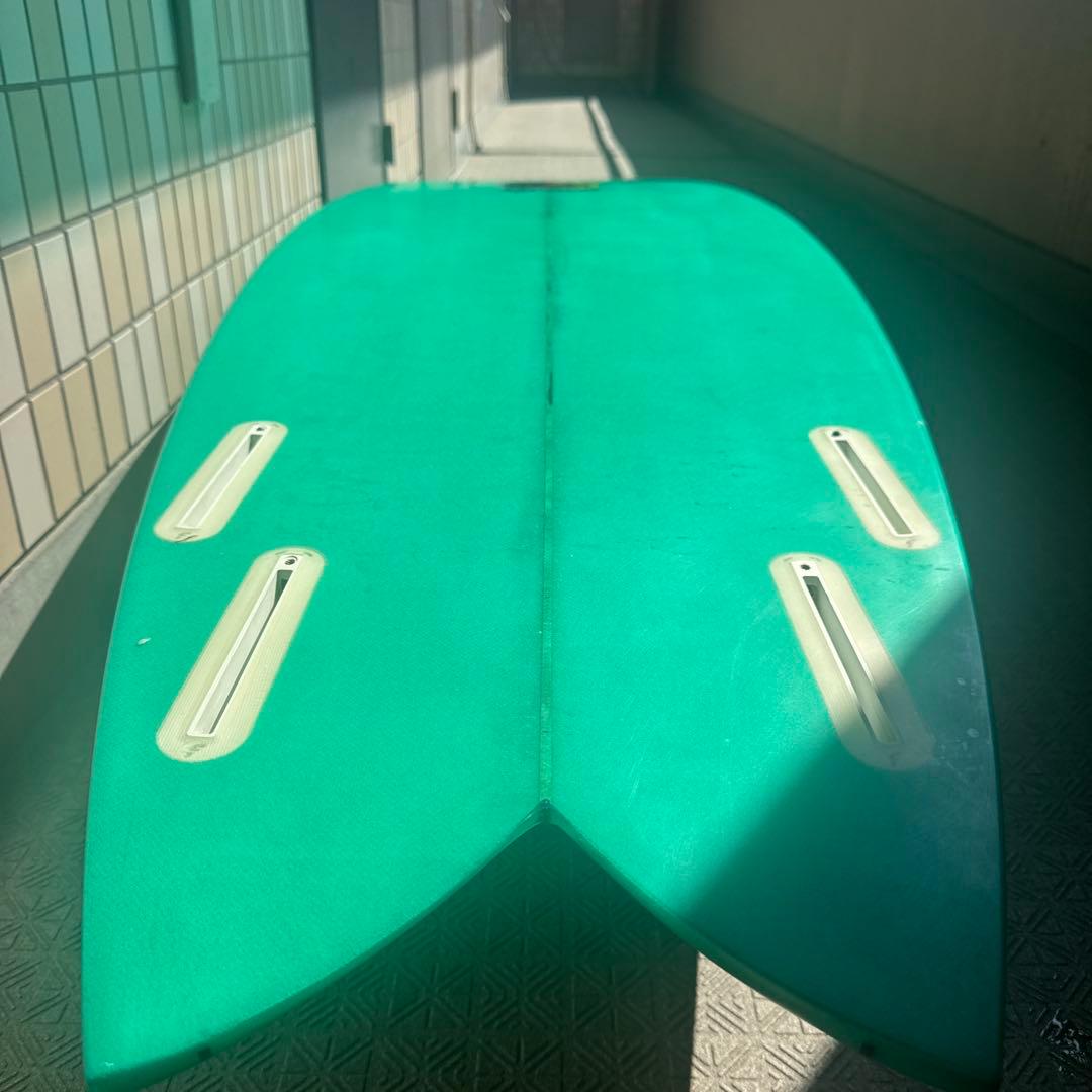 手渡し限定　グレースサーフボード　ミッドレングス　6.8