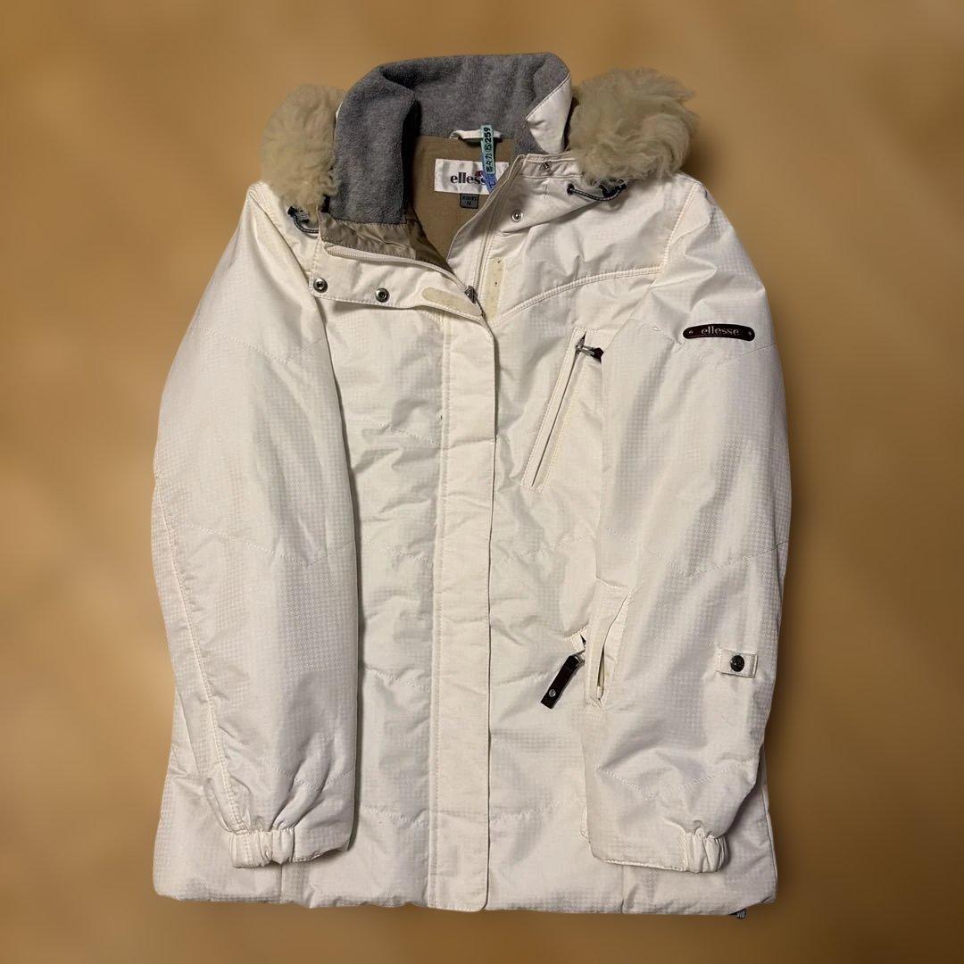 ムートンファー付き　スキーウェア　上下セット　ellesse　ゴールドウィン