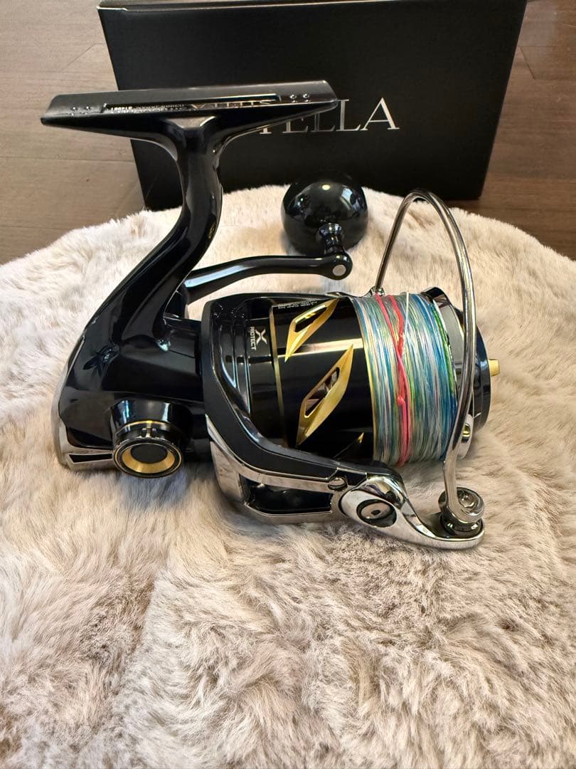 シマノ 19ステラ　STELLA SW8000HG スピニングリール