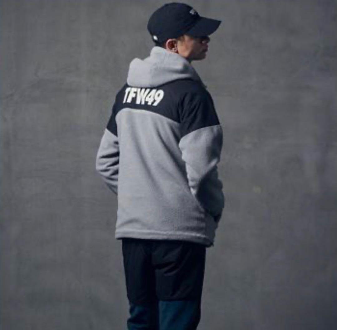 定価5.3万　TFW49 ボア　パーカー　ライトグレー　XL ゴルフ