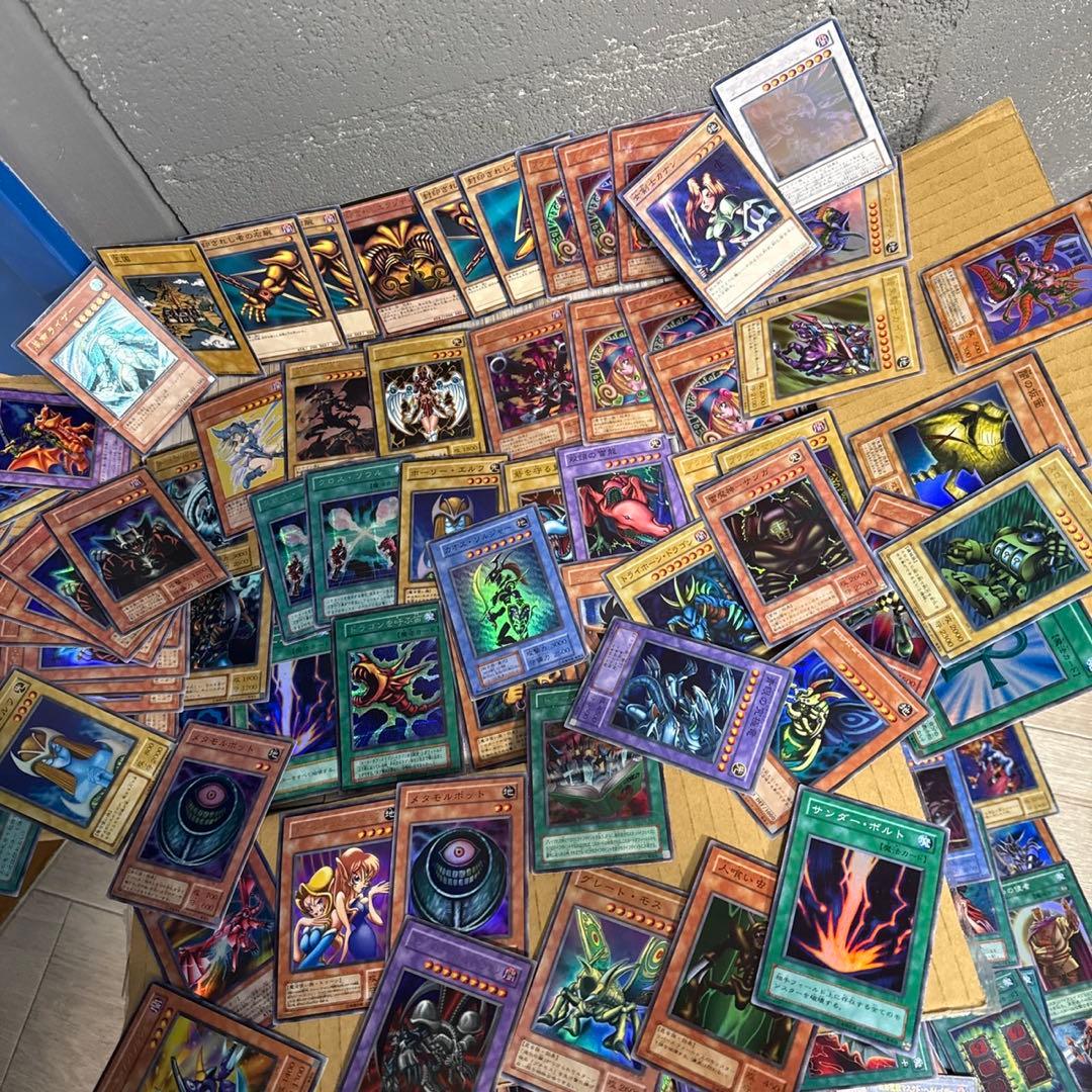 遊戯王　引退品　まとめ売り　遊戯王　まとめ 状態悪いものから美品まで様々