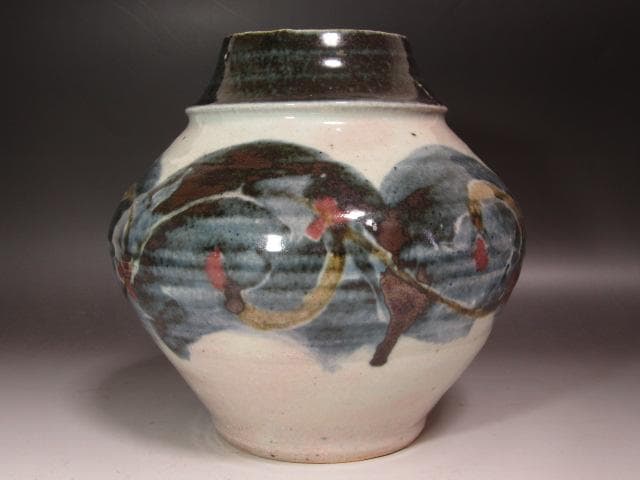 ☆　河井寛次郎　呉須草花図壺　雰囲気ある品です☆y539