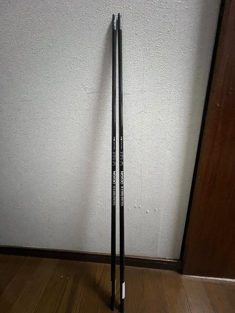 （美品）グラファイトデザイン RAUNE（ラウネ）ｉ９０Ｒ　３３．５インチ　２本