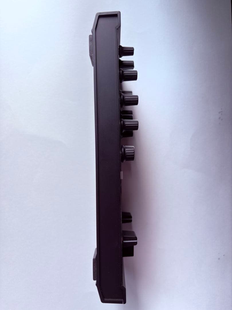 TRAKTOR KONTROL Z1 DJコントローラー 動作確認済 ケース付