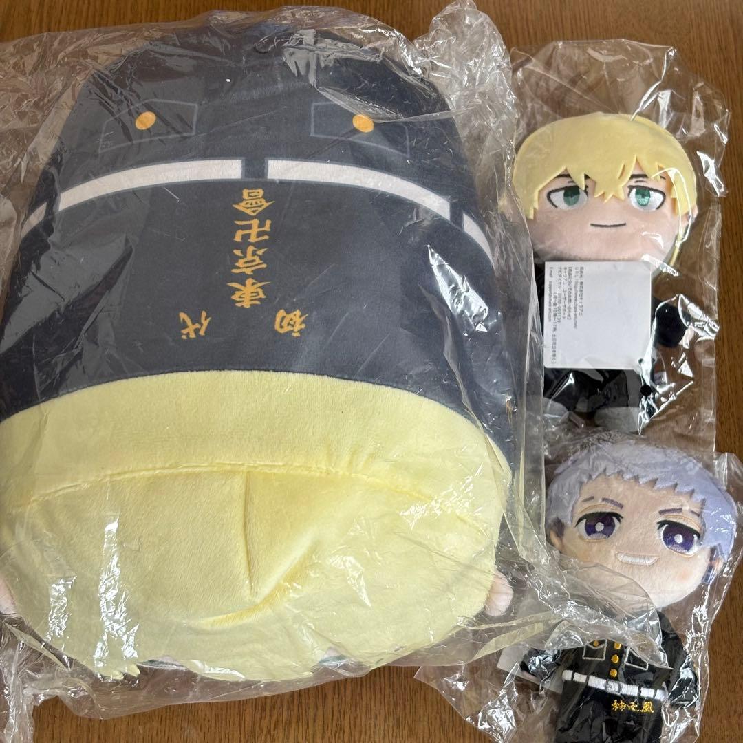 東京リベンジャーズ　一番くじ　アクスタ　缶バッジ　他　大量　まとめ売り