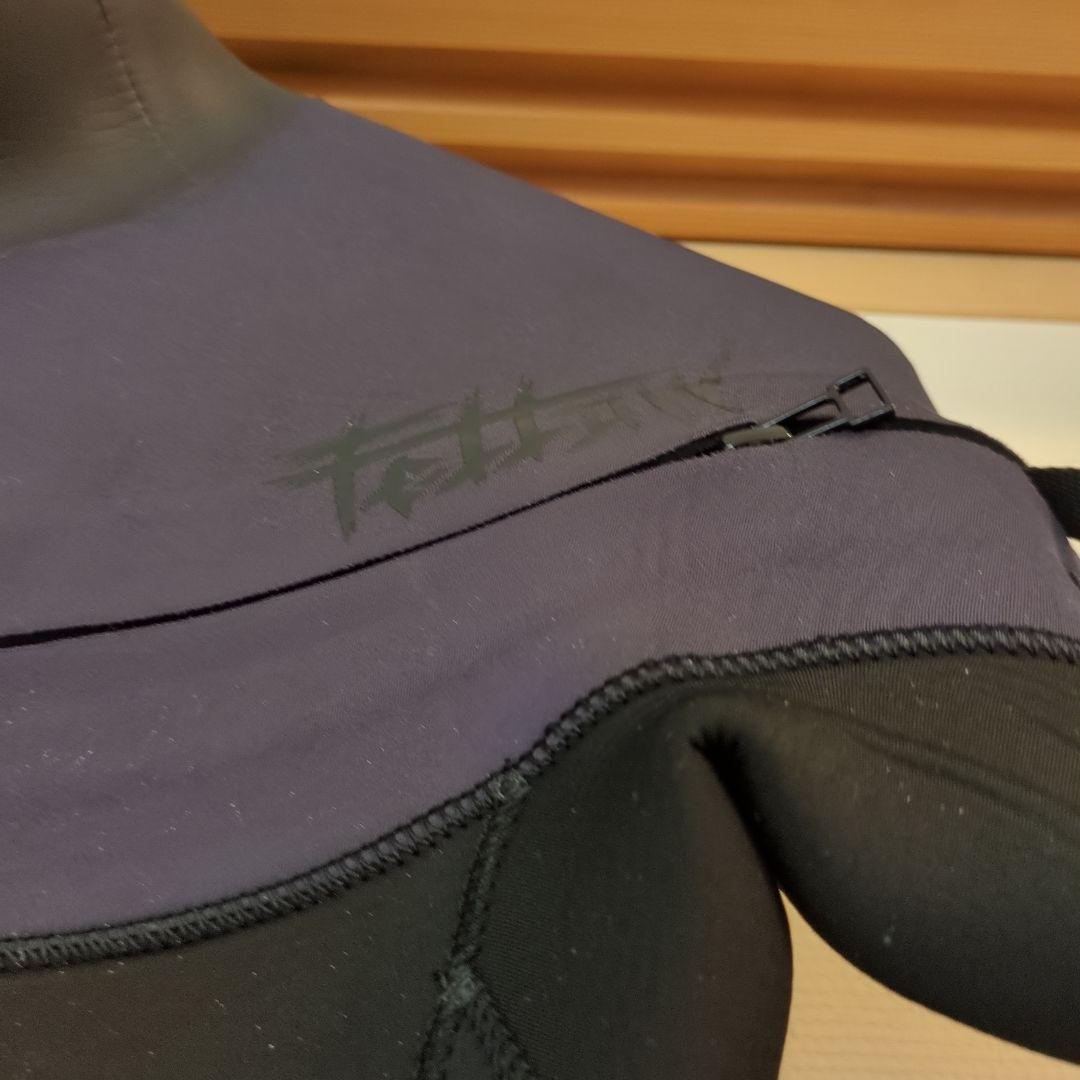 Fellowフルスーツ チェストジップ黒３ミリ　150センチ