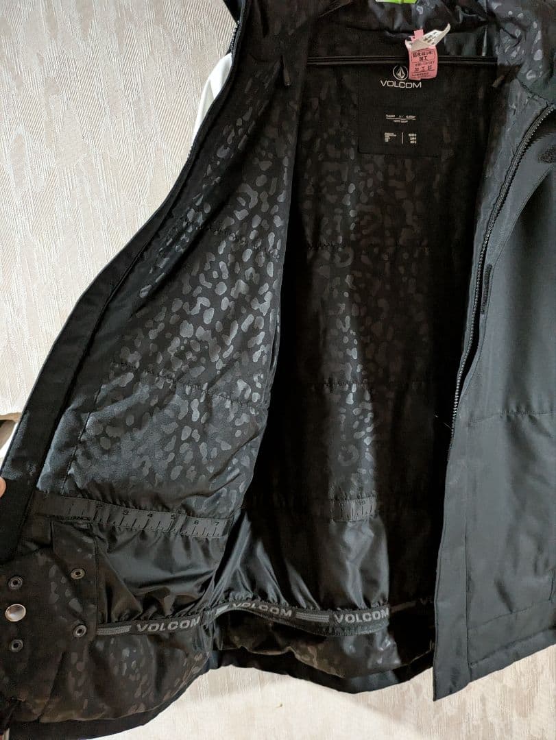 VOLCOM スノーボードジャケット S ブラック/ホワイト