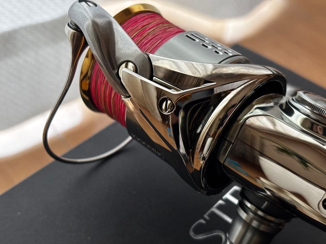 【美品】シマノ 18 ステラ 3000MHG SHIMANO STELLA