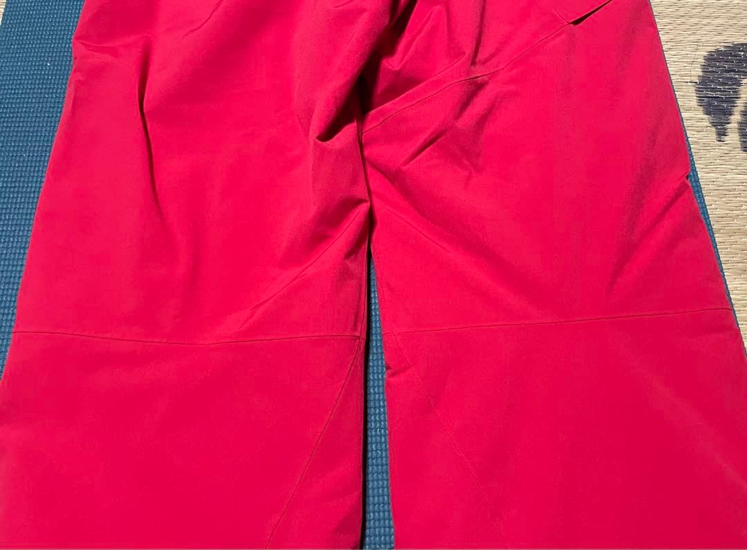 新品未使用　ピークパフォーマンス　サスペンダー付きスキーウェア