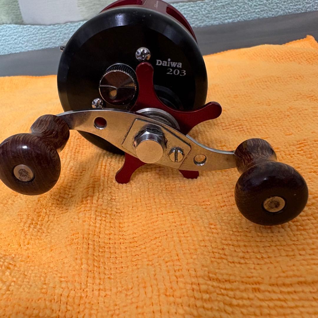 ☆激レア品☆ダイワ　ミリオネアSW203 日本製　　レア物ウッドハンドル付き