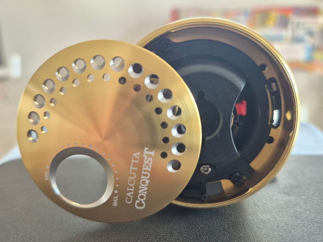 リール SHIMANO Calcutta Conquest 400