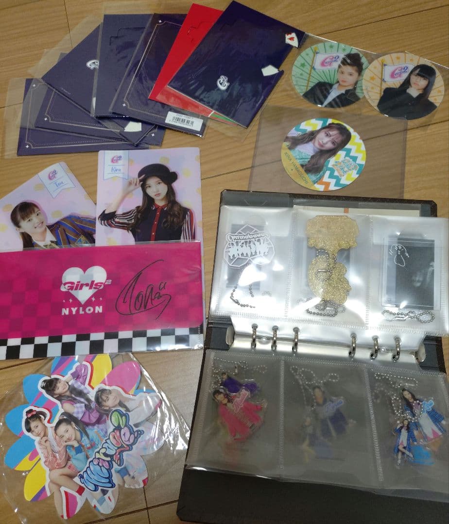 Girls2 グッズ　まとめ売り　サインあり