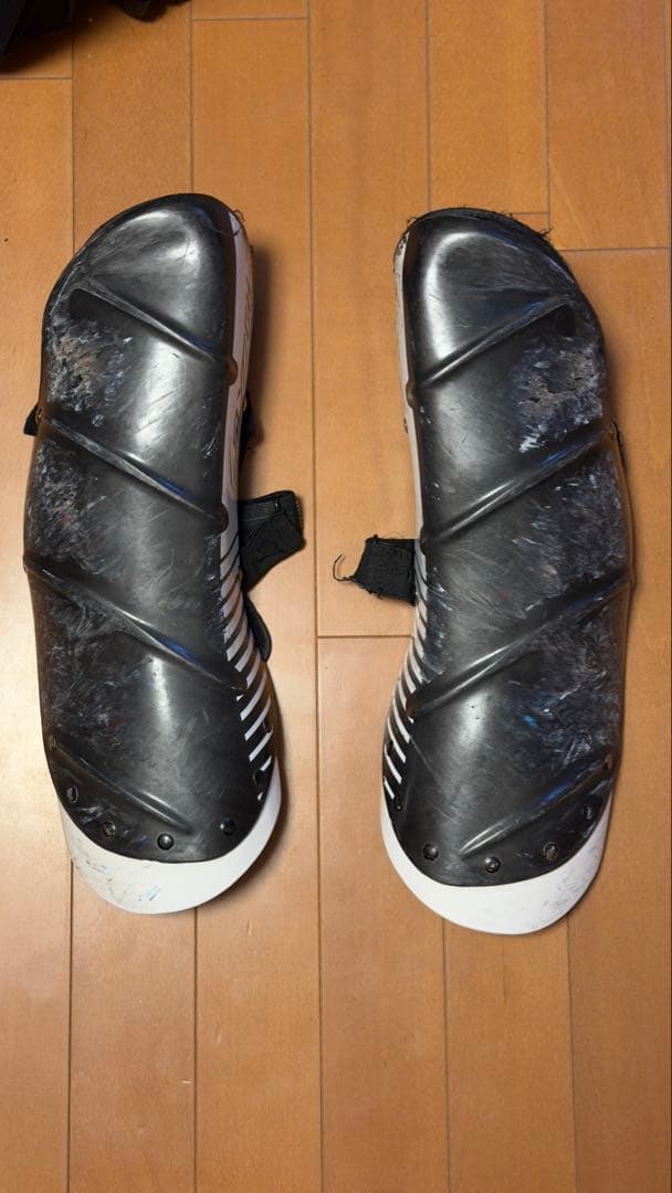 Slytech スキー用プロテクター ブラック/ホワイト レガース カーボン