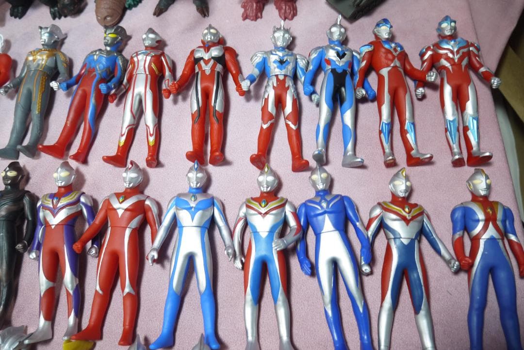 ウルトラヒーローシリーズ500　ウルトラ怪獣シリーズ500　ソフビ　101体