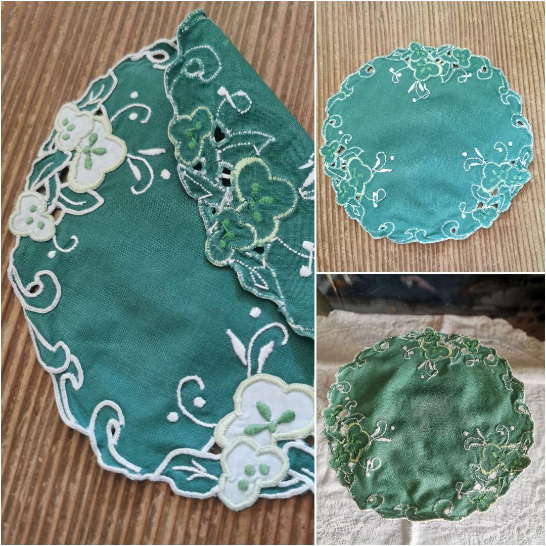 アンティーク フランス オープンカットワーク三つ葉刺繍 翡翠色リネンドイリー